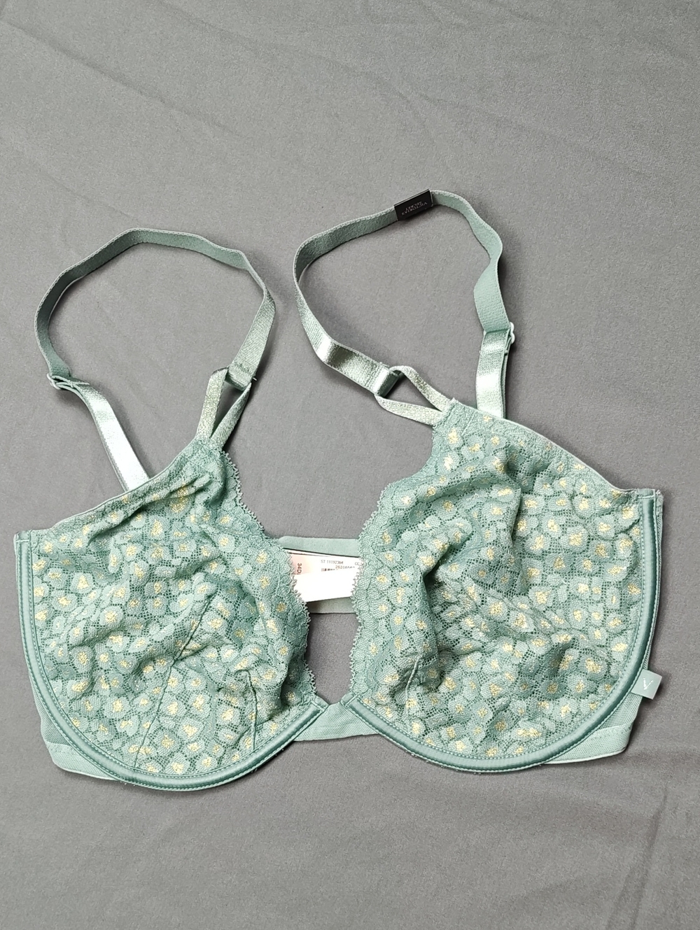 Victoria's Secret Mint Green Lace Underwire Bra Size 34DDD